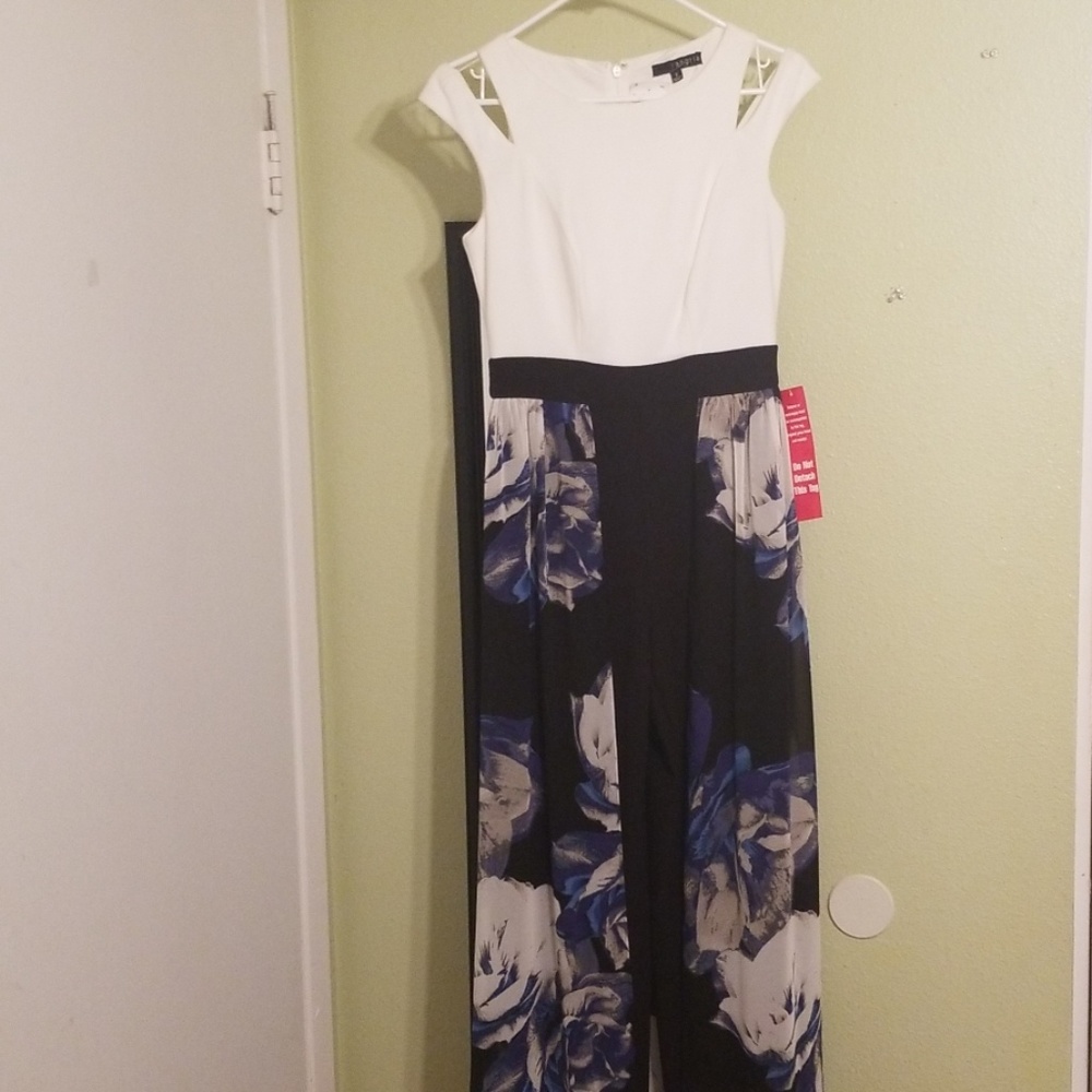 Sangria womens floral-skirted jumpsuit